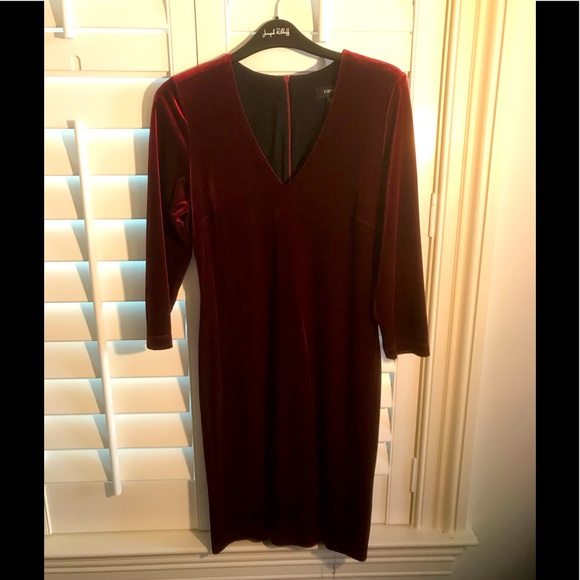 New w/o Tags Karen Kane Wine (Maroon) Stretch Velvet V-Neck Sheath Dress - Picture 8 of 10